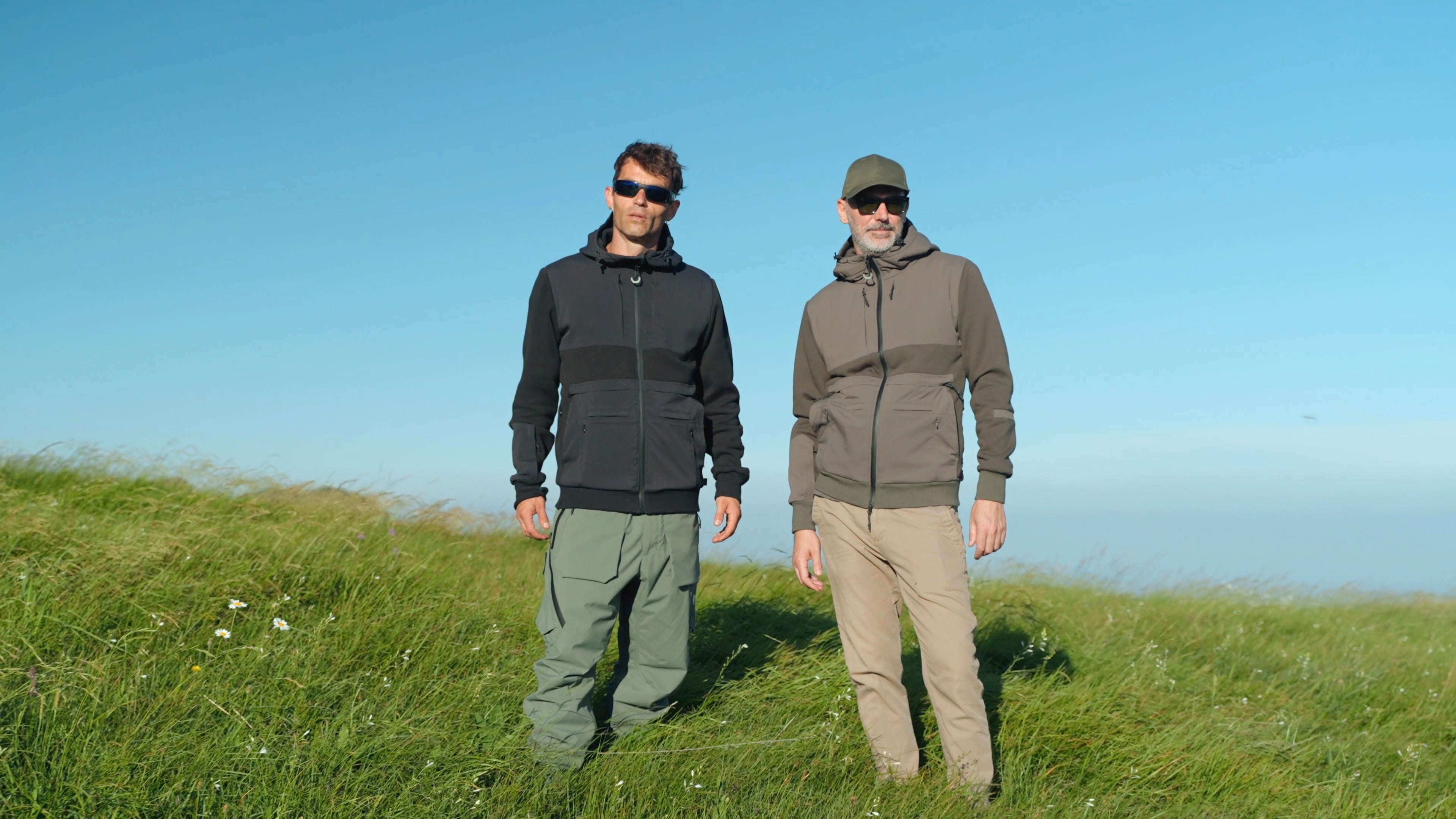 CLOTHING – mow wear